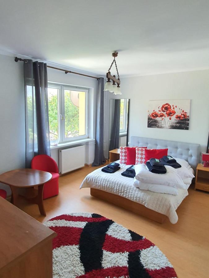 Dom Goscinny Marta - Pokoje, Apartamenty, Domki Krynica Morska Exterior foto