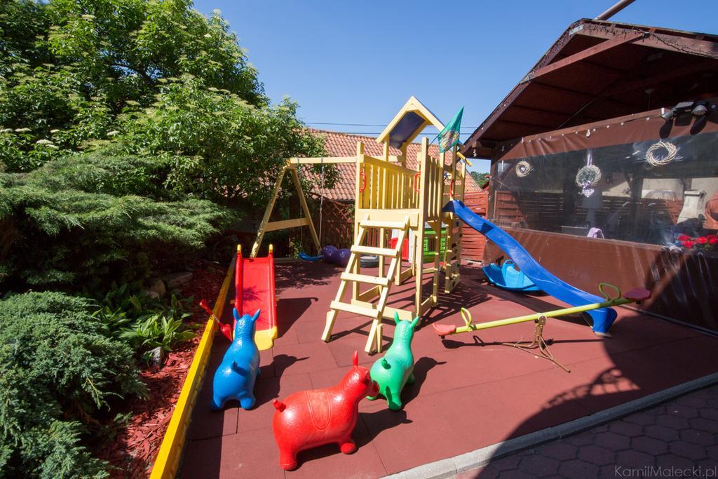Dom Goscinny Marta - Pokoje, Apartamenty, Domki Krynica Morska Exterior foto