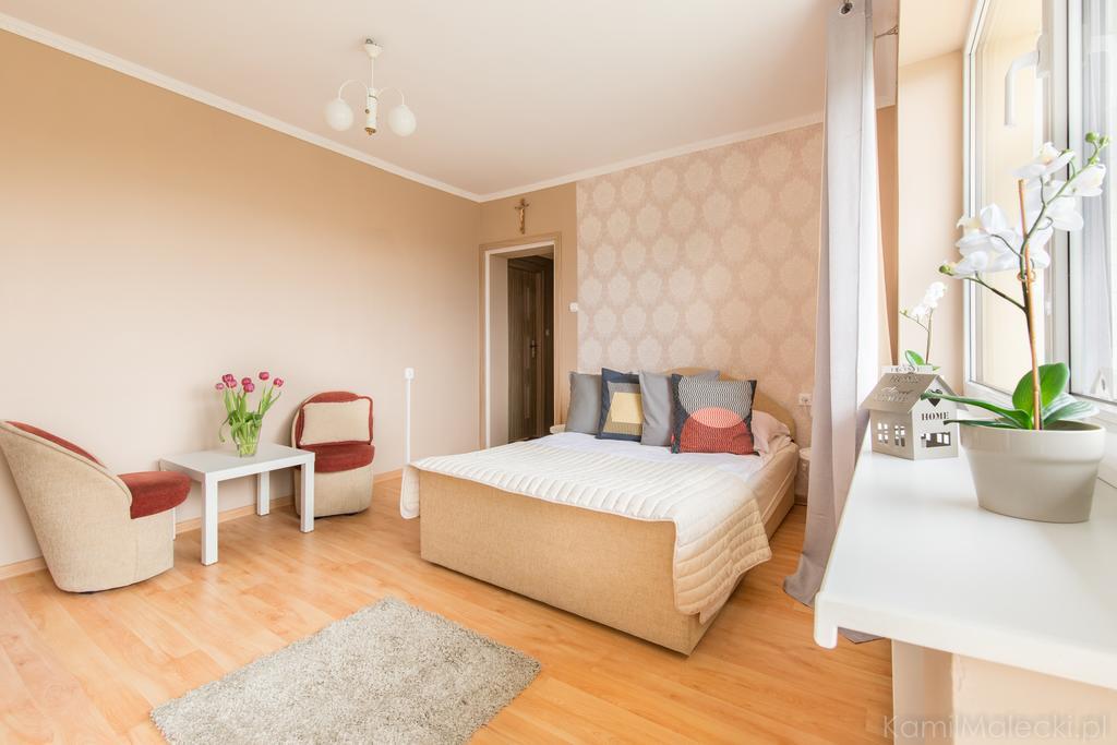 Dom Goscinny Marta - Pokoje, Apartamenty, Domki Krynica Morska Exterior foto